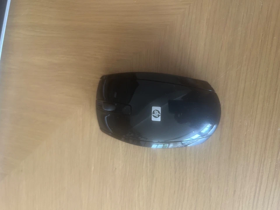 HP TouchSmart 310-1220uk All in One PC TOUCH -  hardly used, WINDOWS 7 - Image 4 of 4