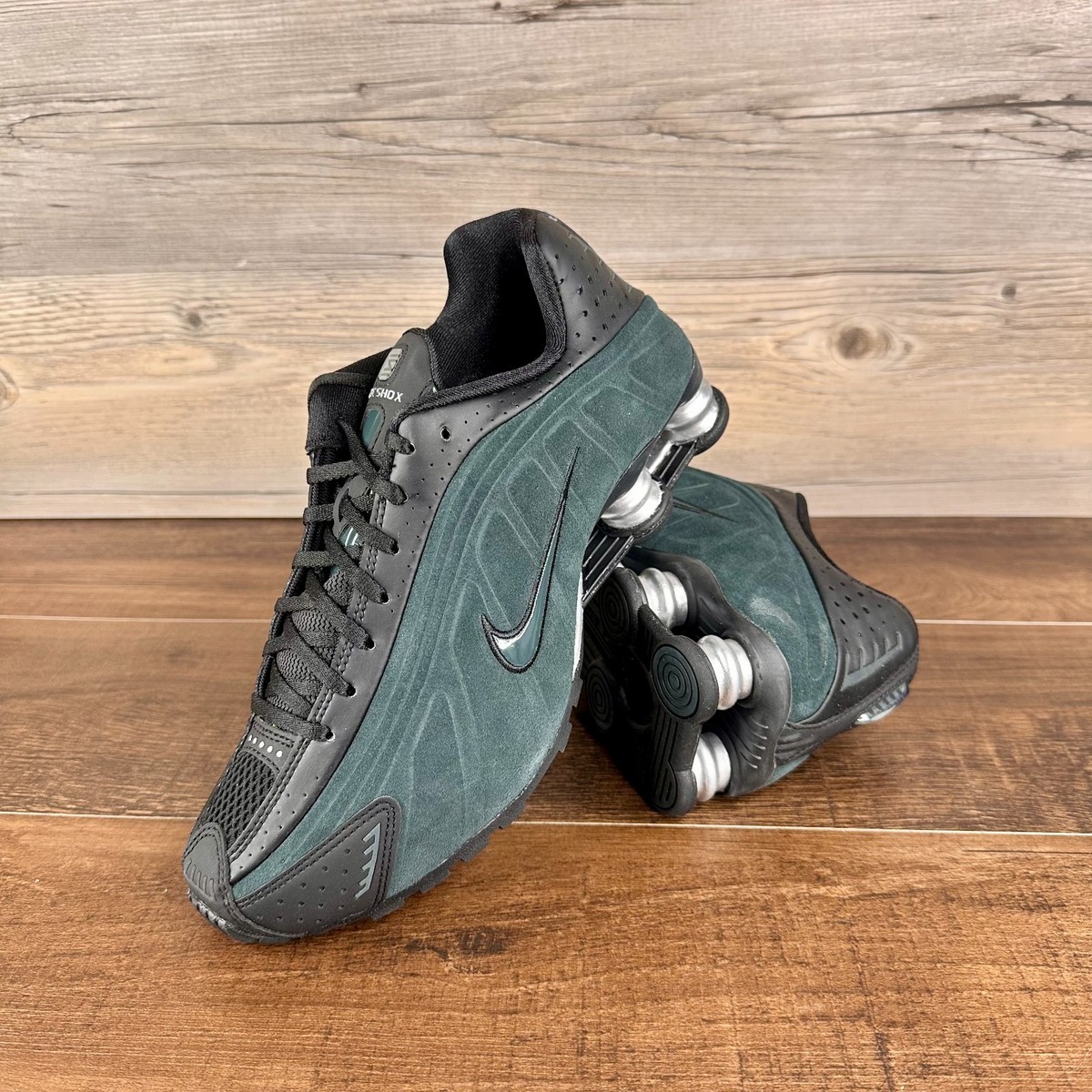 Nike Shox R4 Womens Size 8 Black Metallic Silver Seaweed HQ7739