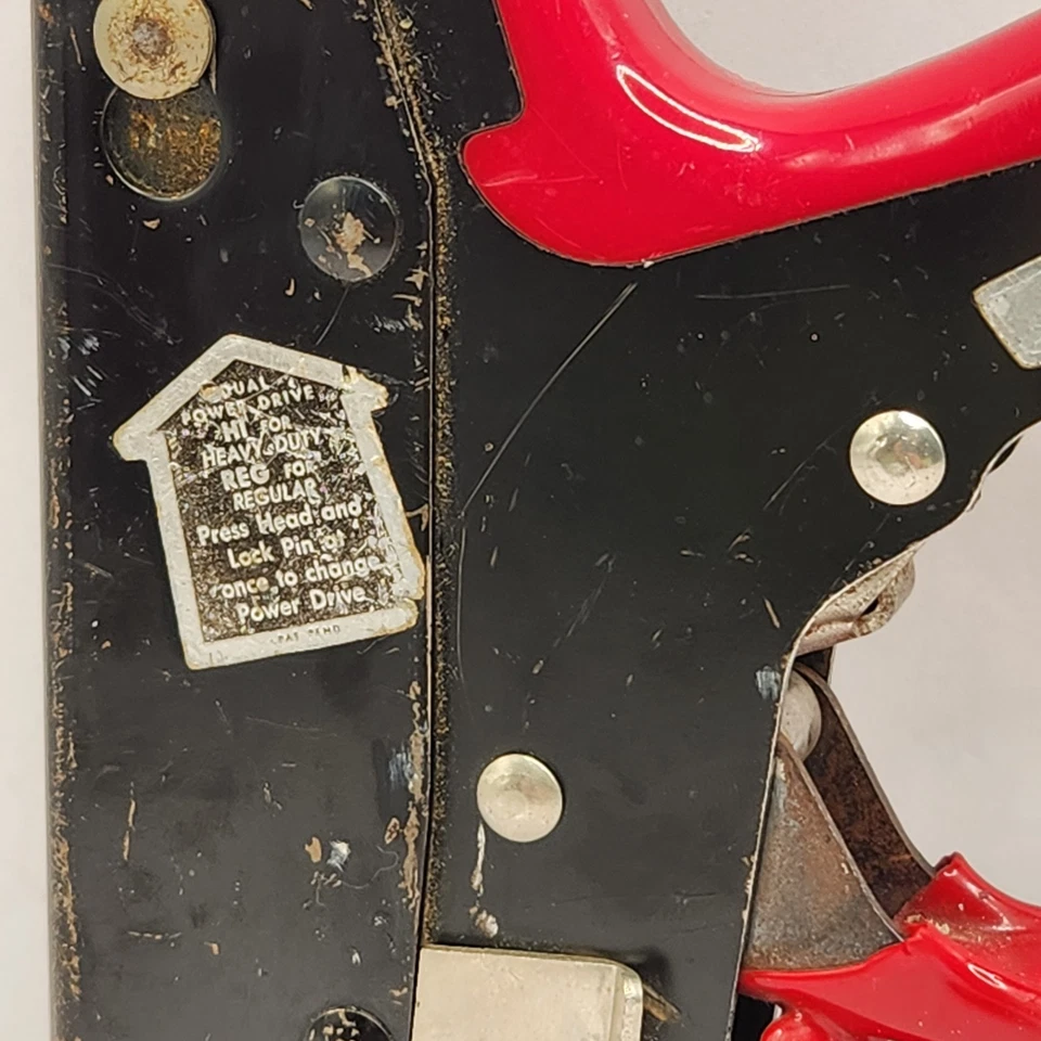 Pistola grapadora Craftsman Heavy Duty .050" de colección hecha en EE. UU. coleccionable Foto 4 de 4