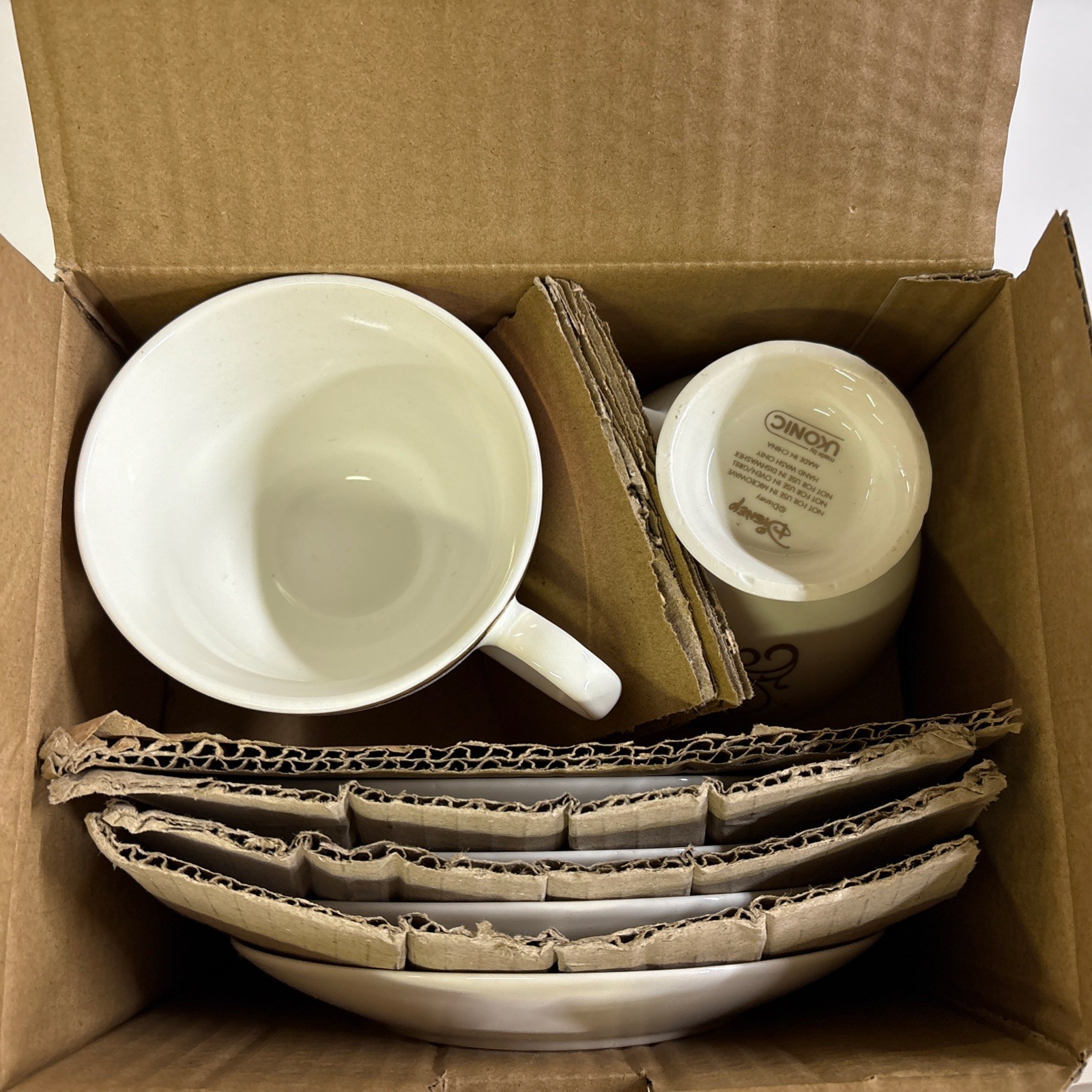 New! Disney Princess 8 Piece Ceramic Teacup Set Tiana Rapunzel Mulan Aurora