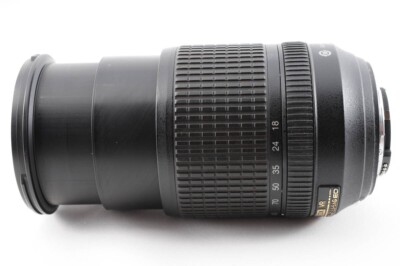 Nikon AF-S DX NIKKOR 18-140mm f/3.5-5.6 G ED VR Lens with caps