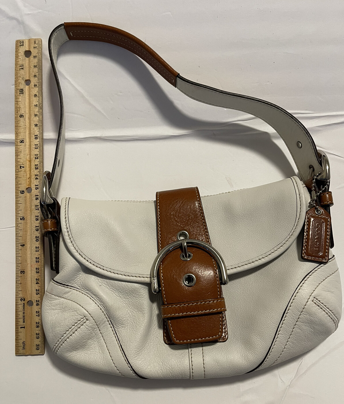 AUTHENTIC COACH PURSE White Leather Gem