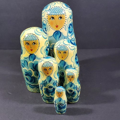 Vintage Russian Matryoshka Nesting Dolls, Blue Floral Woman Dolls, 1.75 - 5"