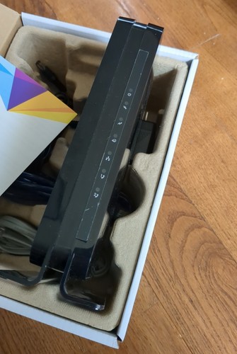 Netgear CM500V 16x4 DOCSIS 3.0 680Mbps Cable Modem Voice Phone - Comcast XFINITY - Picture 11 of 13