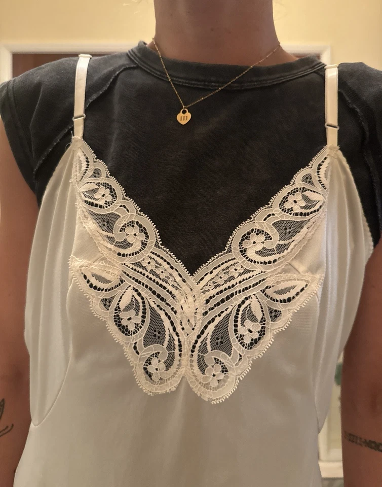 Vestido sin mangas vintage de nailon marfil Adonna de los años 80 - talla 38 mediano Foto 2 de 4