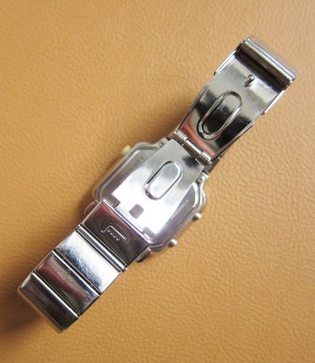 Vintage Casio Futurist LAQ-2000D Y2K Black Dial Silver Watch 35mm