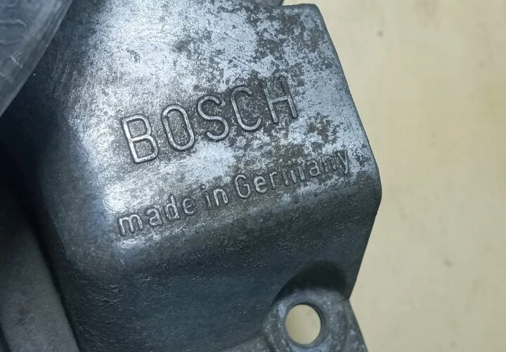 Mercedes Benz Head Light Mounting Assembly Left Side 300d 240d Bosch... Foto 3 de 4