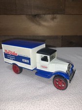 Ertl 1931 Hawkeye Blue True Value Delivery Car Truck Coin Bank