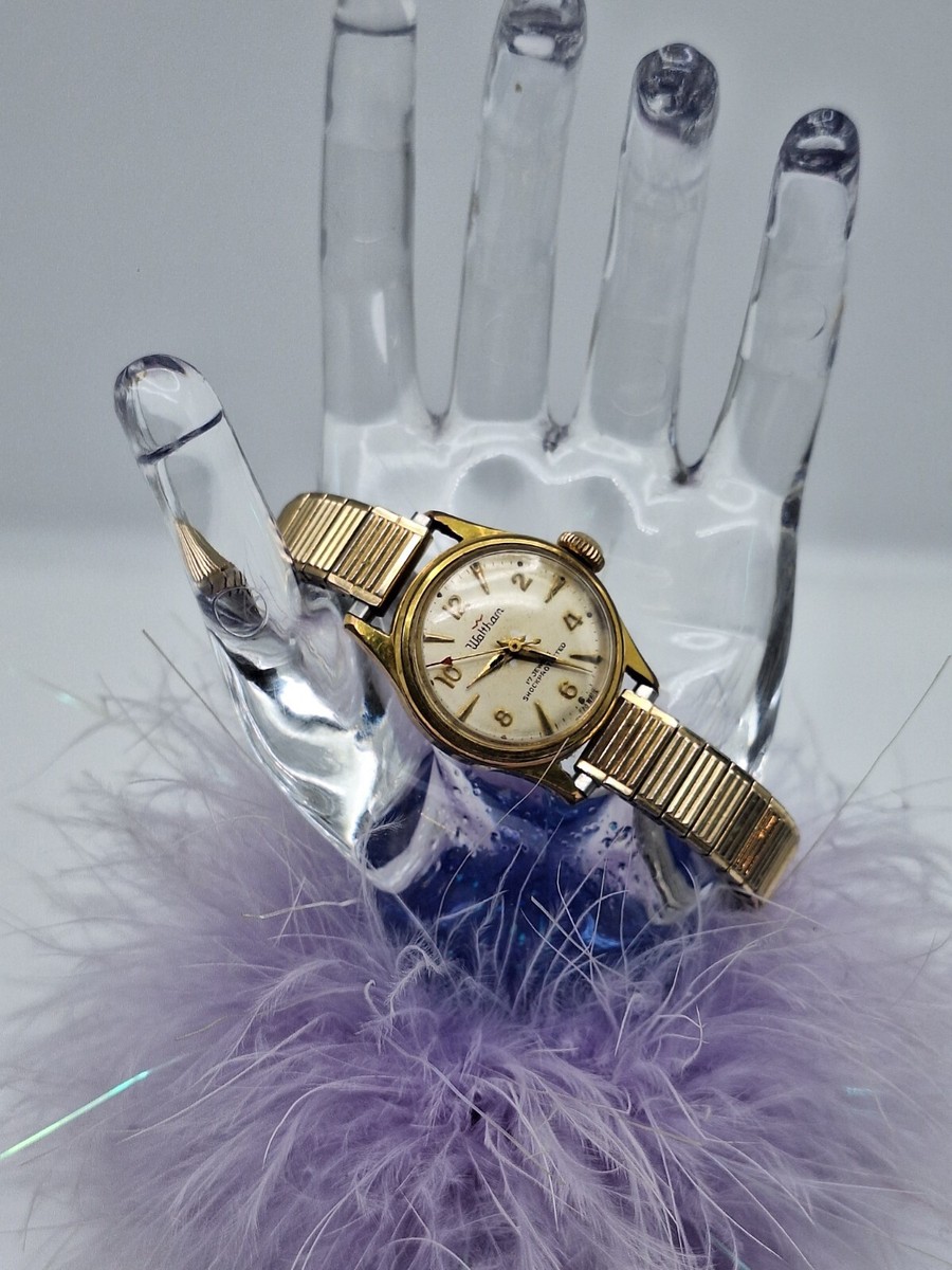 Vintage Waltham Women display picture 1