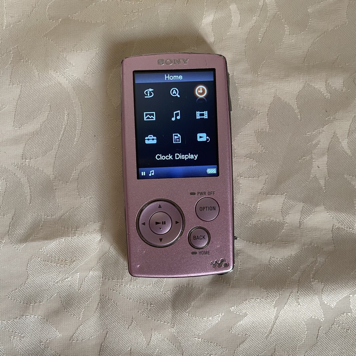 Sony Walkman NW-A805 2GB Digital Media MP3 Player Pink Sony Walkman NW-A805 2GB Digital Media MP3 Player Pink