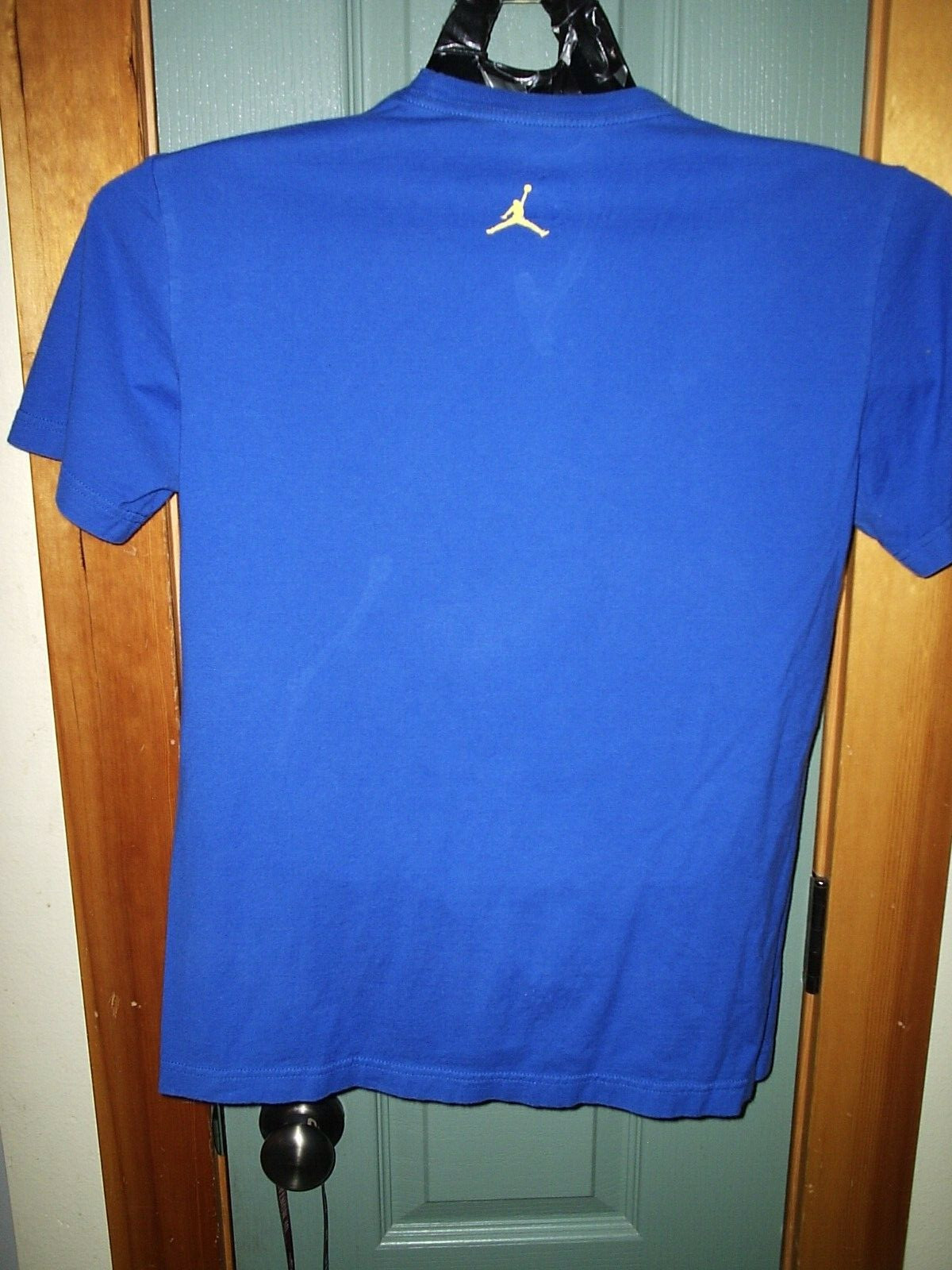 NIKE MICHAEL JORDAN LANEY BUCS  SHIRT RE ISSUE SIZE SM MEN ULTRA RARE! L@@K WOW image 4