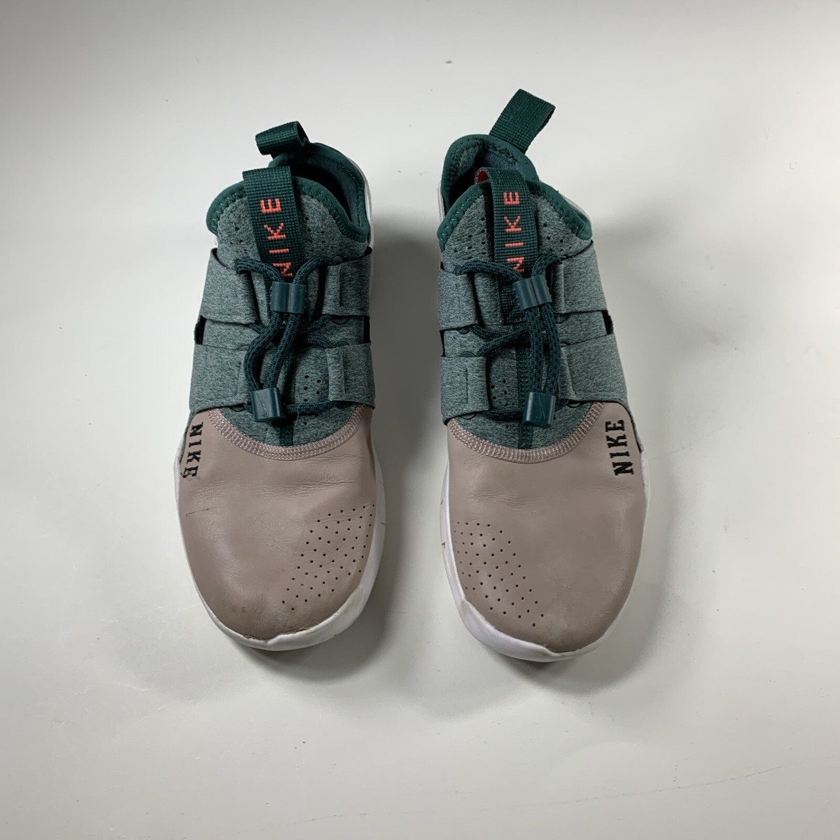 nike commuter 2018 muted bronze