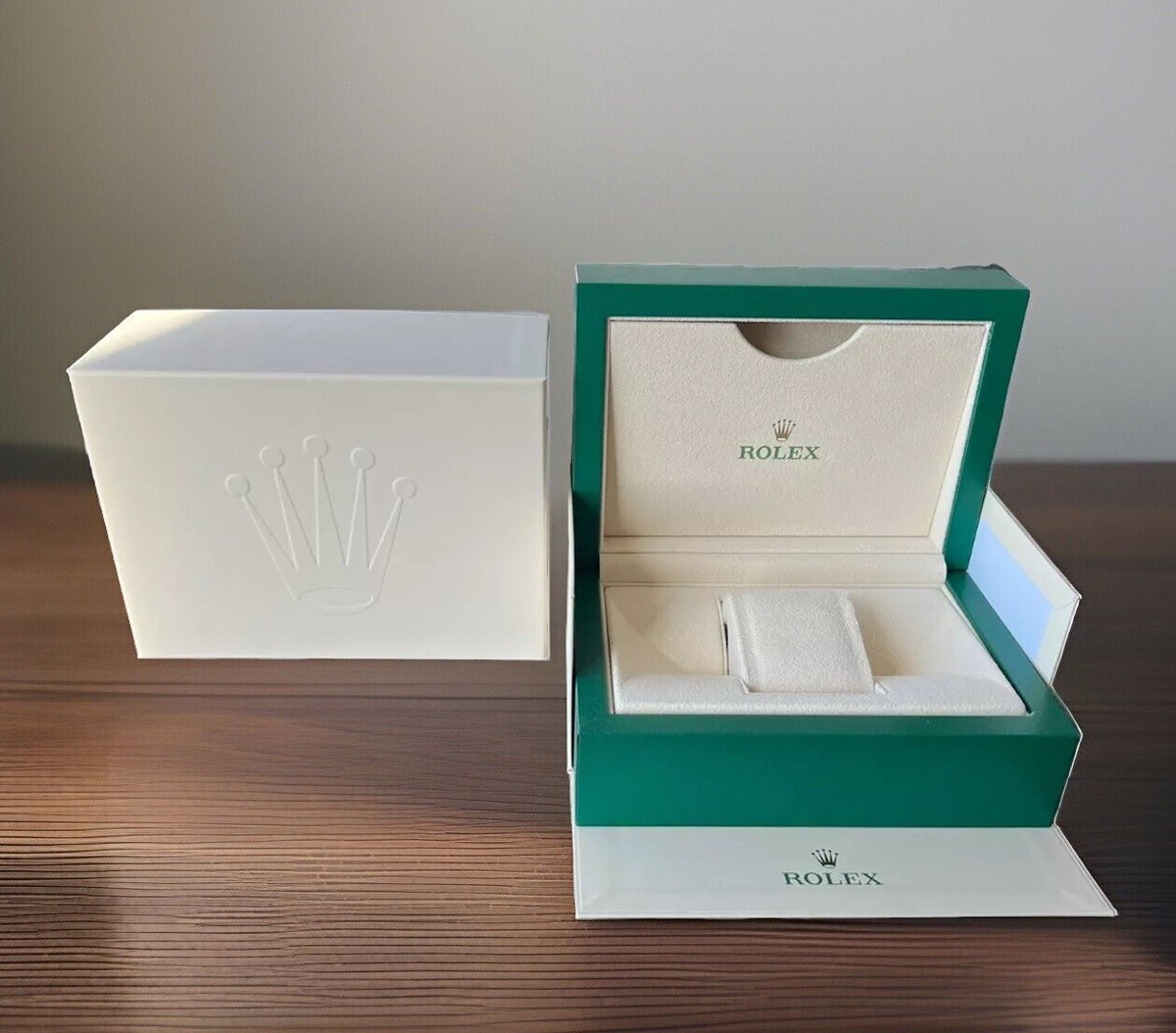 AUTHENTIC NEW Rolex OYSTER M Watch Box - Ref. 39139.8064 AUTHENTIC NEW Rolex OYSTER M Watch Box - Ref. 39139.8064