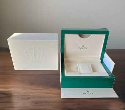 AUTHENTIC NEW Rolex OYSTER M Watch Box - Ref. 39139.8064 AUTHENTIC NEW Rolex OYSTER M Watch Box - Ref. 39139.8064