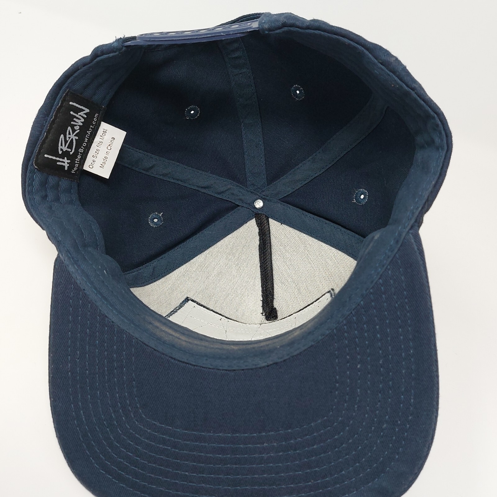 Heather Brown Art Large Patch Snapback Trucker Ha… - image 9