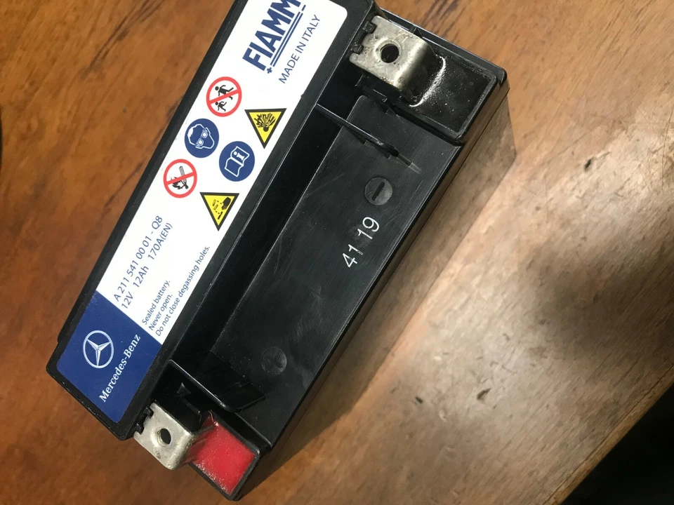 Оригинальный подлинный Mercedes Benz вторичный резервный SBC вспомогательный вспомогательный аккумулятор w211 - Изображение 3 из 4