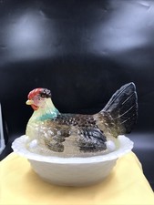 Vintage Altes Glashuhn auf Nest Rarität Buntes Pressglas Huhn