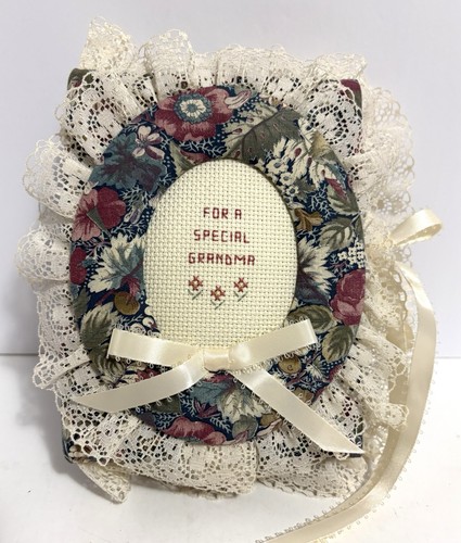 Handmade Fabric Lace Picture Album  4"x6" Photo Ribbon Floral For A Special Gma