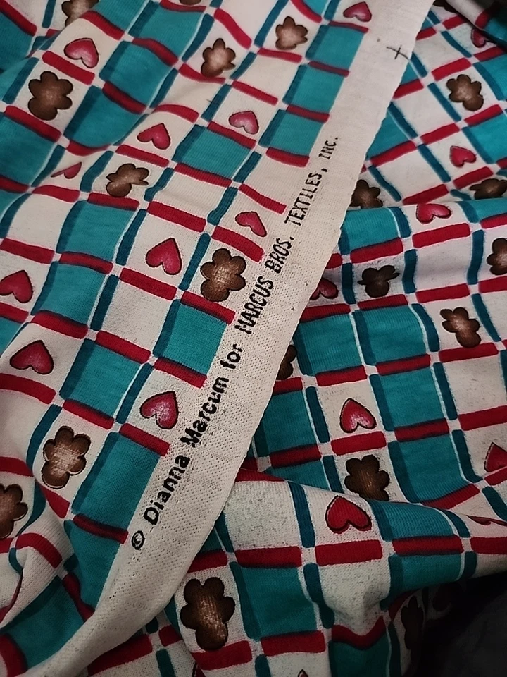 Vintage Dianna Marcum CHRISTMAS Gingerbread Hearts Marcus Bros. Cotton Fabric - Image 2 of 4