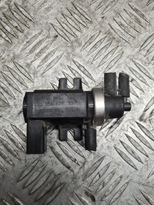 Volkswagen Golf IV 2002 Diesel Turbolader Druckwandler Magnetventil DRA20114