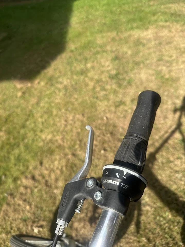 Fahrrad Das Fahrrad faltet sich - Bild 3 von 4