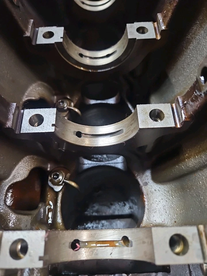 Блок двигателя 2015-2022 Volkswagen Audi 2,0 л Turbo CYMC EA888 поколение III ПРИМЕЧАНИЕ! 48 мм - Изображение 2 из 4