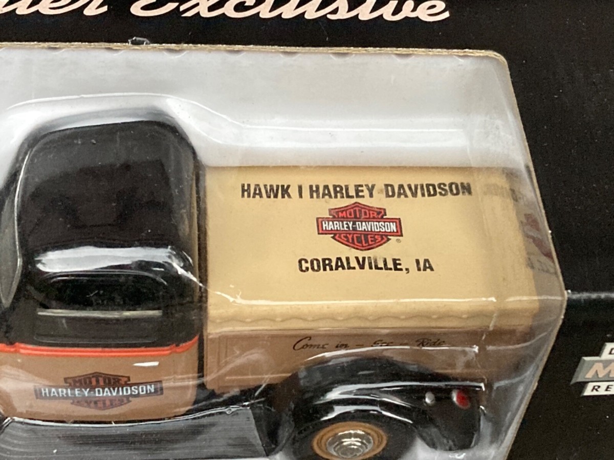 HARLEY DAVIDSON DEALER EXCLUSIVE 1940 FORD PICKUP BANK DIE CAST