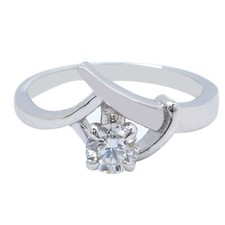 0.70Ct Round Shape D/VVS1 Solitaire Women's Anniversary Ring In 14KT White Gold