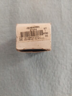 TeIemecanique Mounting Collar Lamp Holder With Contact Blocks ZB4BW065 (37254)