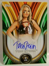 TONI STORM /75 AUTO ON CARD UK WWE WOMENS DIVISION TOPPS 2020/21