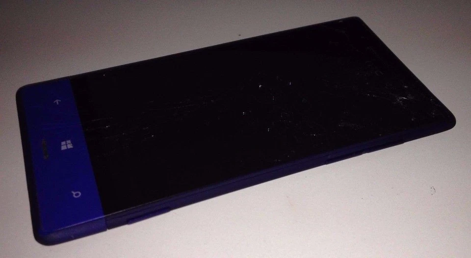HTC 8XT Violet Sprint Windows 8.0MP Camera Smartphone Fair Condition Cracked LCD - Image 3 of 4