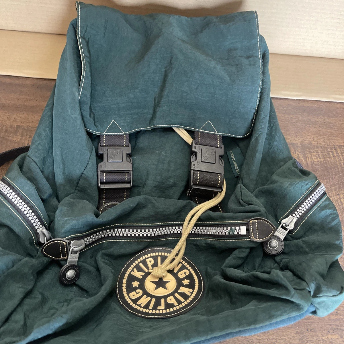 Vintage KIPLING Medium Drawstring Green Nylon Backpack Book Bag Pack‎ Bag Kipling Drawstring Backpack Forest Green Lightweight Travel  main image 4