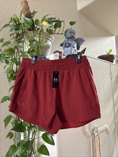Women  s Under Armour Athletic Shorts New Tag Size Large