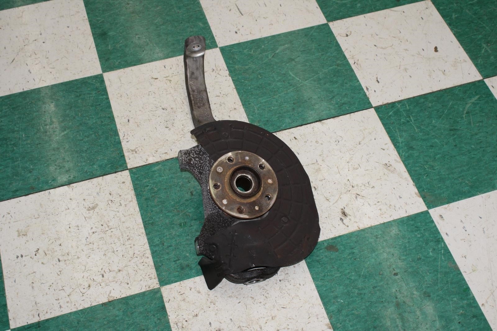 Maserati Ghibli 2014-2017 Front Left Hub bearing assembly