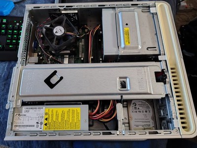 Desktop PC - CORE 2 DUO 3.0GHz/DDR2 4GB/ HD6450 1GB/DVD-RW/SSHD 500GB/Win10 PRO