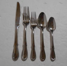 Oneida Nottingham 5 Piece Place Setting LL-13
