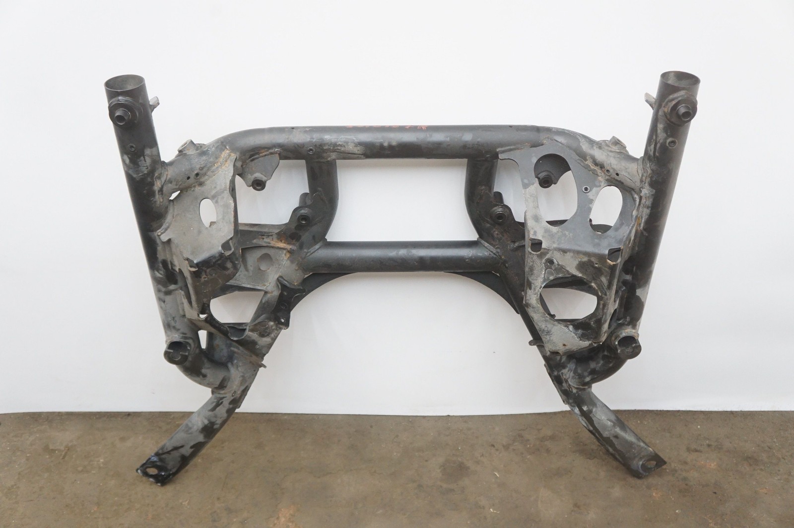 Front Subframe Engine Cradle Crossmember 31106782459 Rolls Royce Phantom Vii 06