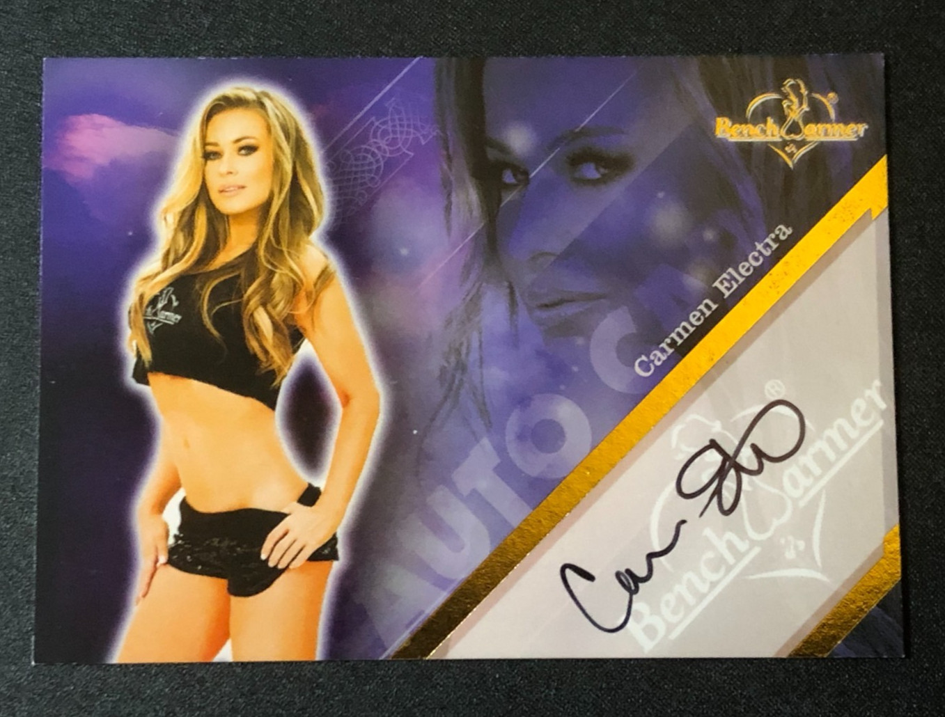 2013 Benchwarmer CARMEN ELECTRA Hobby #1 Black Auto 👙 Centerfold 🐇 Baywatch