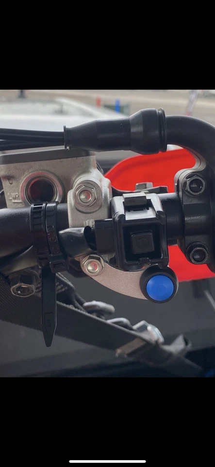 Sistema de bomba de hidratación inalámbrica PRO H2O carga USB-C Foto 4 de 4