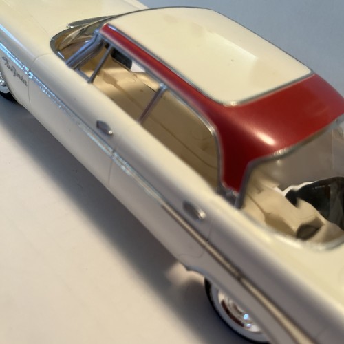 1959 Chrysler New Yorker Plastic Promo Model By Johan 1/25 Scale White / Red - Picture 10 of 12