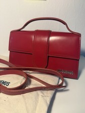Jacquemus le Bambino Leather Bag With Detachable Strap