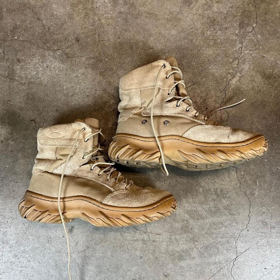 Oakley SI Assault Boots Desert Tan Suede Tactical Military Vibram