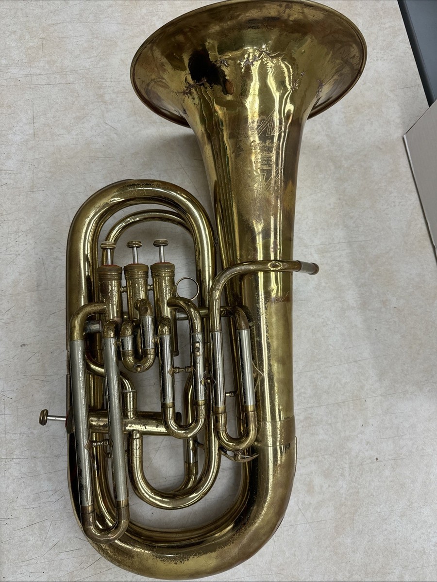 【まとめ売り大特価】Crestron PRO3など他　業務用音響AV機器セット Used 3and 1 Baritone Horn. Brand Chris Kratt. Scratches , Dents