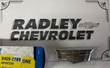 NEW GM OEM 20-23 XT6 FENDER EXTERIOR TRIM- EMBLEM- GENERAL MOTORS GMC 84592289