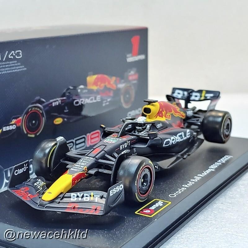 Red Bull Oracle RB18 2022 No.1 Max Verstappen Bburago 1/43