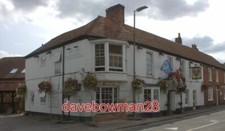 PHOTO  JOHN OF GAUNT INN BRIDGE ST HUNGERFORD 2018