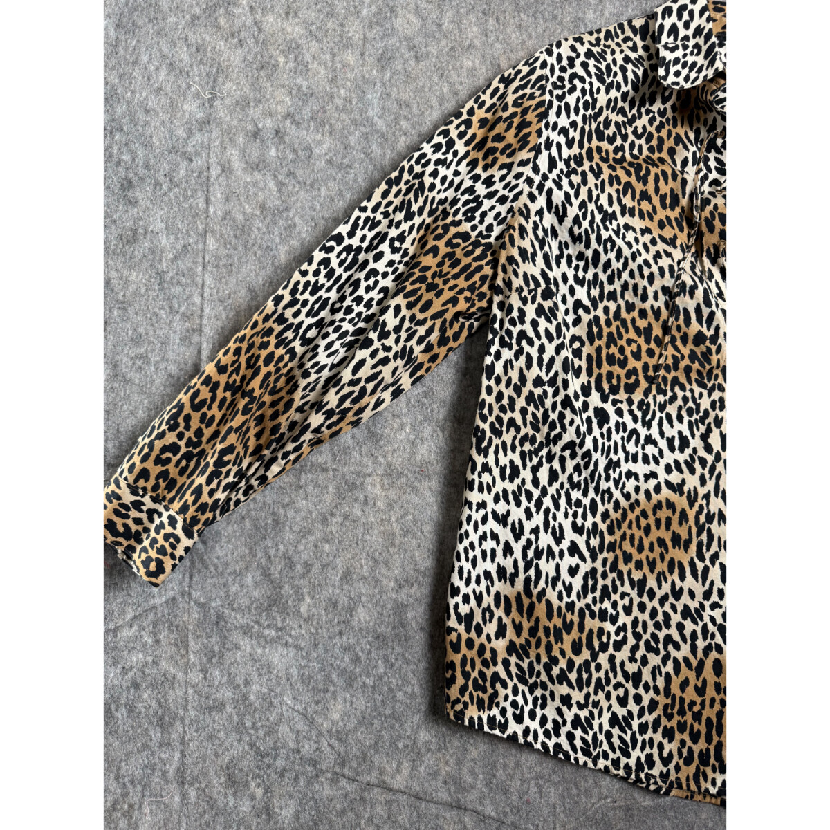 Chico's Leopard Print Collared Pullover Wrinkle R… - image 6