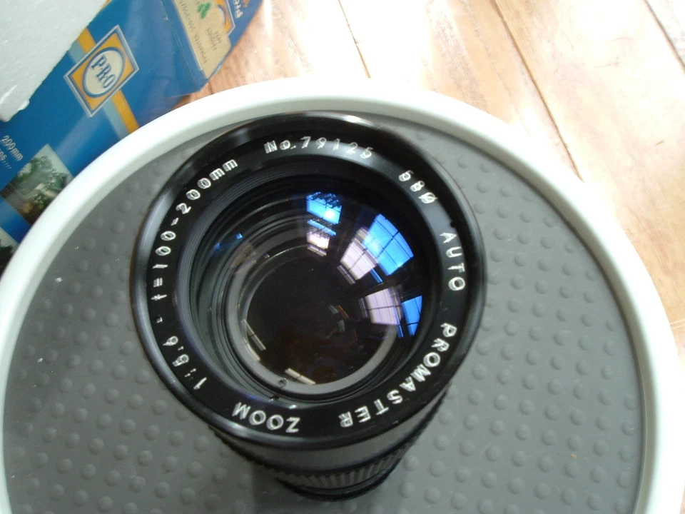 Promaster 100-200毫米单触变焦镜头适用于美能达MD胶片/数码单反相机 — 第 4/4 张图片