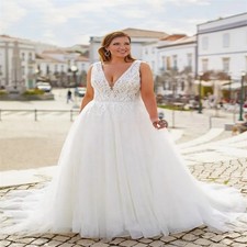 Elegant Plus Size Lace Wedding Dresses A Line Tulle Corset V Neck Bridal Gowns