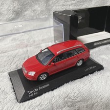 Minichamps 1/43 Toyota Avensis Solar Red Mini Car